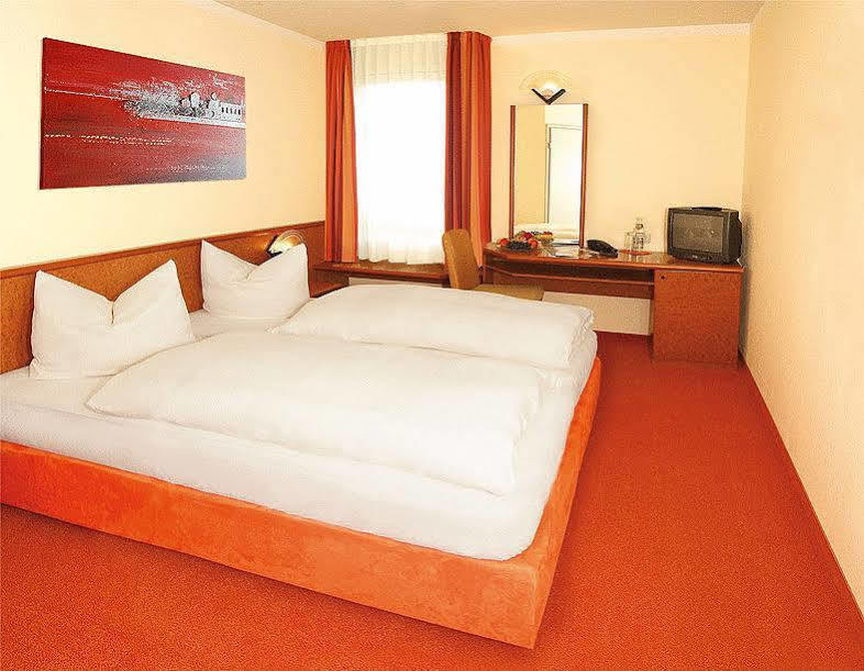 Citty Hotel Schweinfurt Buitenkant foto