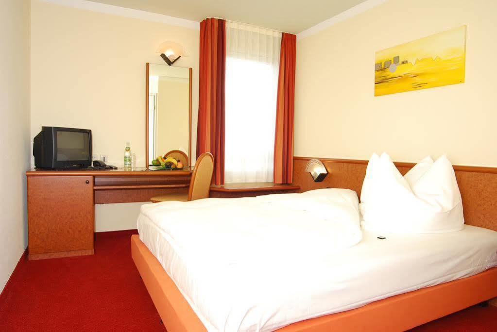 Citty Hotel Schweinfurt Buitenkant foto